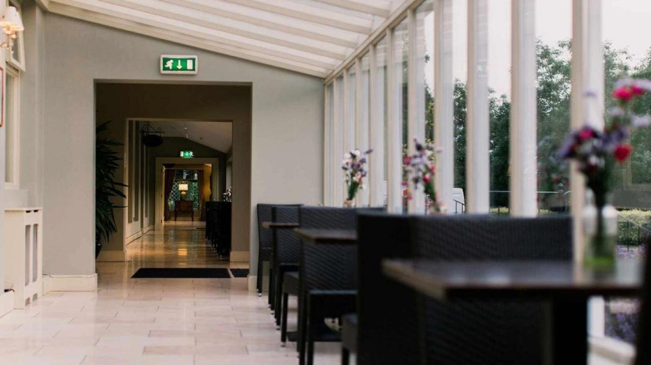 The Abbeyleix Manor Hotel Экстерьер фото